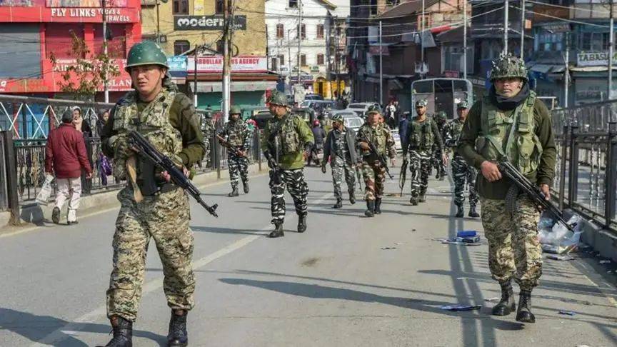 皇冠信用网登1_中方力挺巴基斯坦皇冠信用网登1，王毅警告印度：后果自负！克什米尔冲突再升级，中国呼吁和平解局