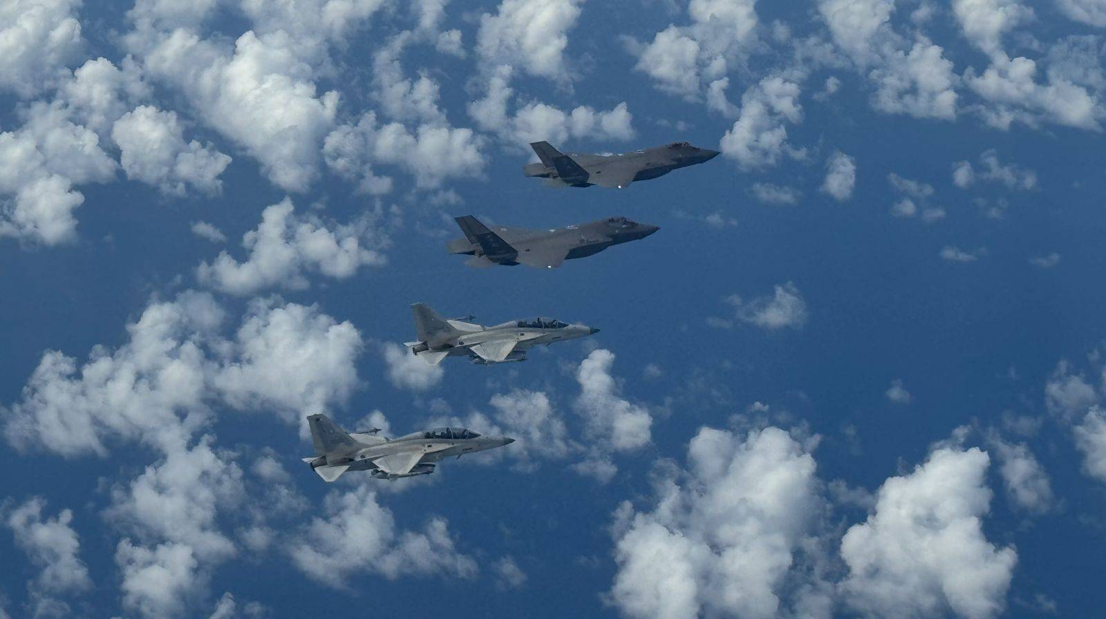 皇冠信用網正网_中国侦察船现身南海皇冠信用網正网,超级雷达出现,美军F-35隐身战机将无处可藏