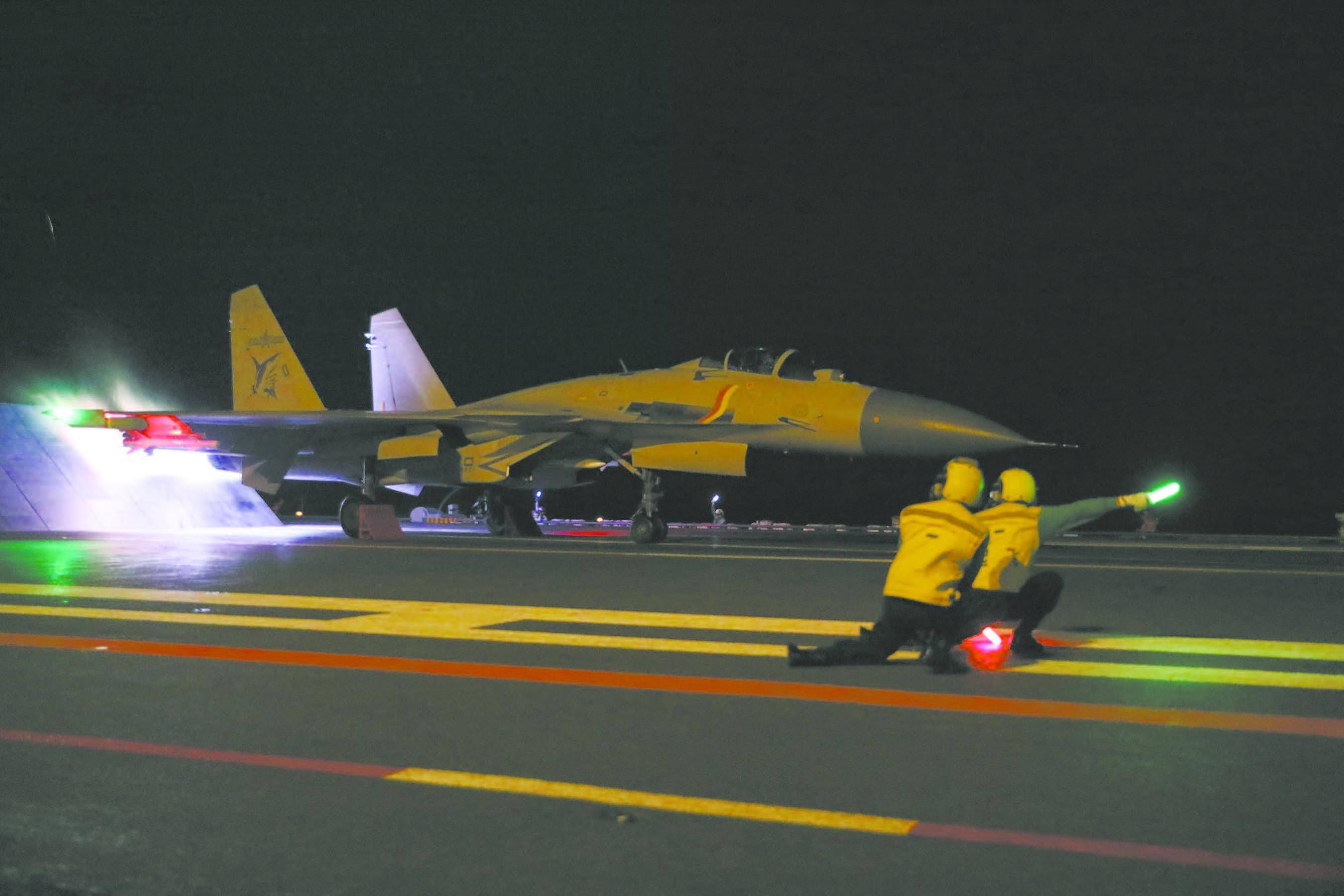 皇冠信用網哪里申请_外军深夜来犯皇冠信用網哪里申请,央视披露细节,歼15挂实弹升空驱离,现场惊心动魄