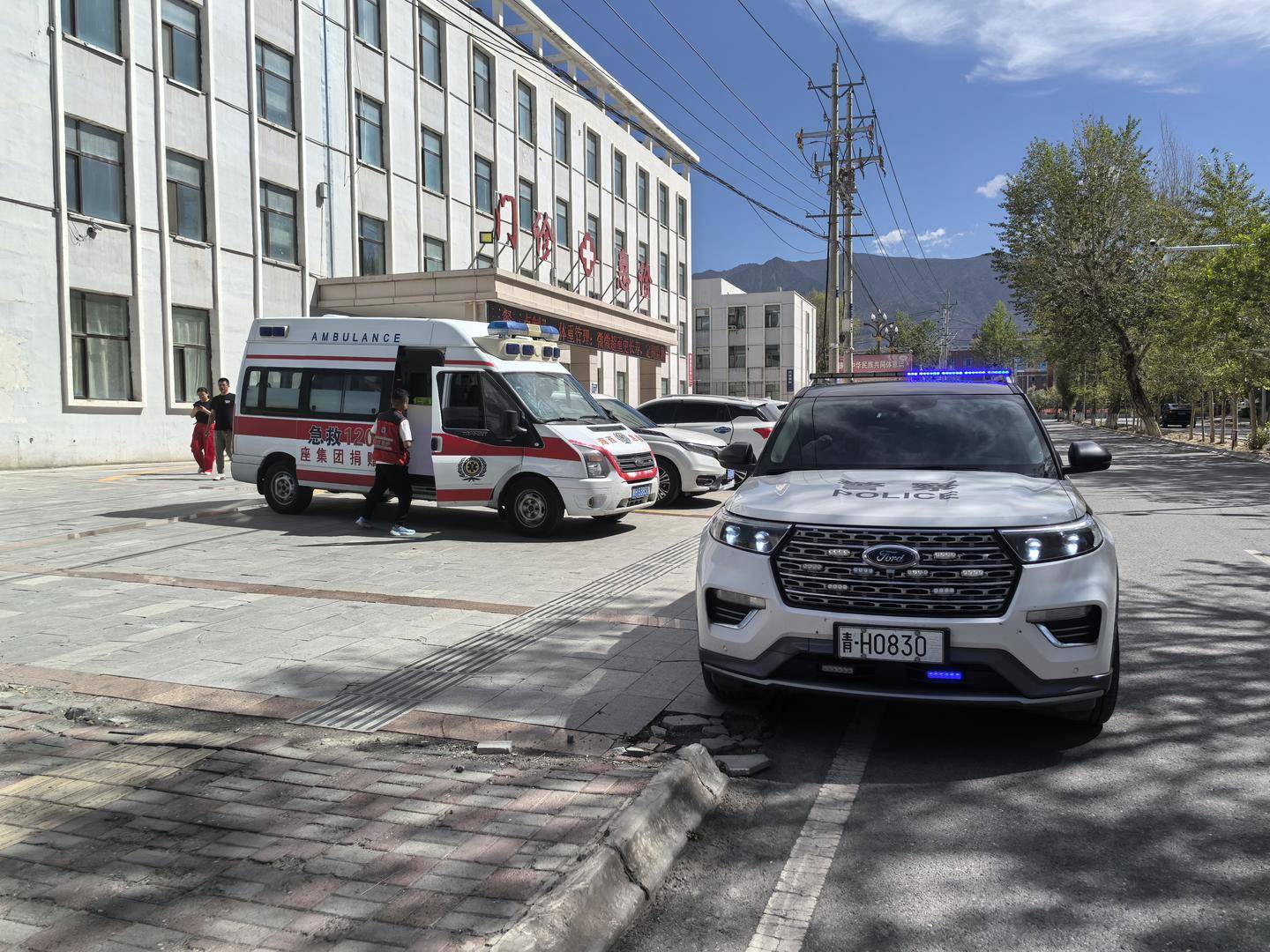 皇冠信用網怎么租_青海一男子被罕见剧毒阿拉善蝮蛇咬伤皇冠信用網怎么租，因无血清一度想放弃治疗 警车开道转运700公里救命