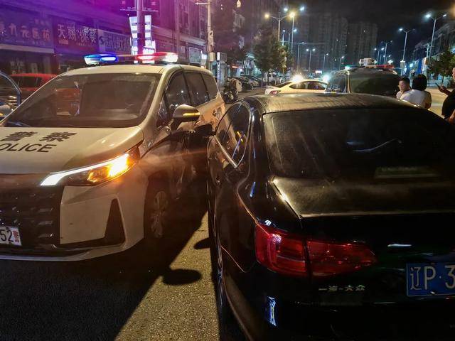 皇冠信用网怎么代理
_向前一横!辽P0952警皇冠信用网怎么代理
,救下5个孩子