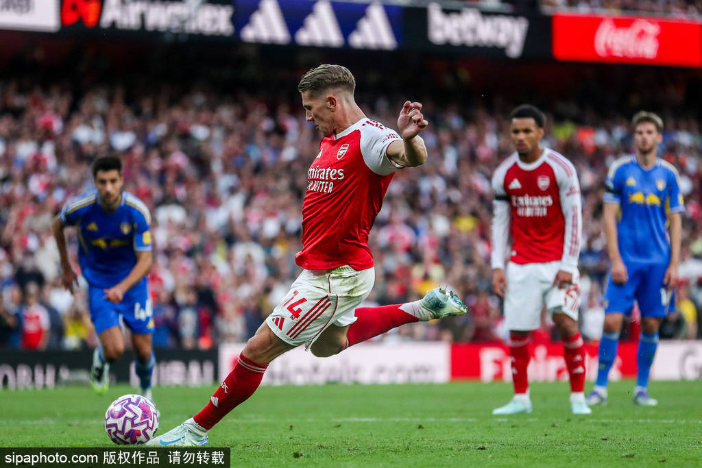 波兰超级联赛
_英超-约克雷斯双响萨卡破门+伤退 阿森纳5-0利兹联暂登顶