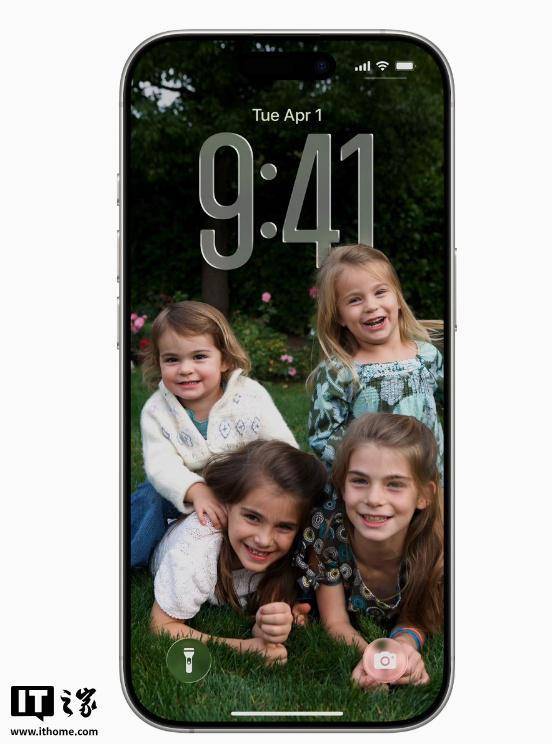 广岛东洋鲤鱼队vs横滨湾星队_苹果 iOS 26 正式版推送:全新液态玻璃设计、AI 功能改进