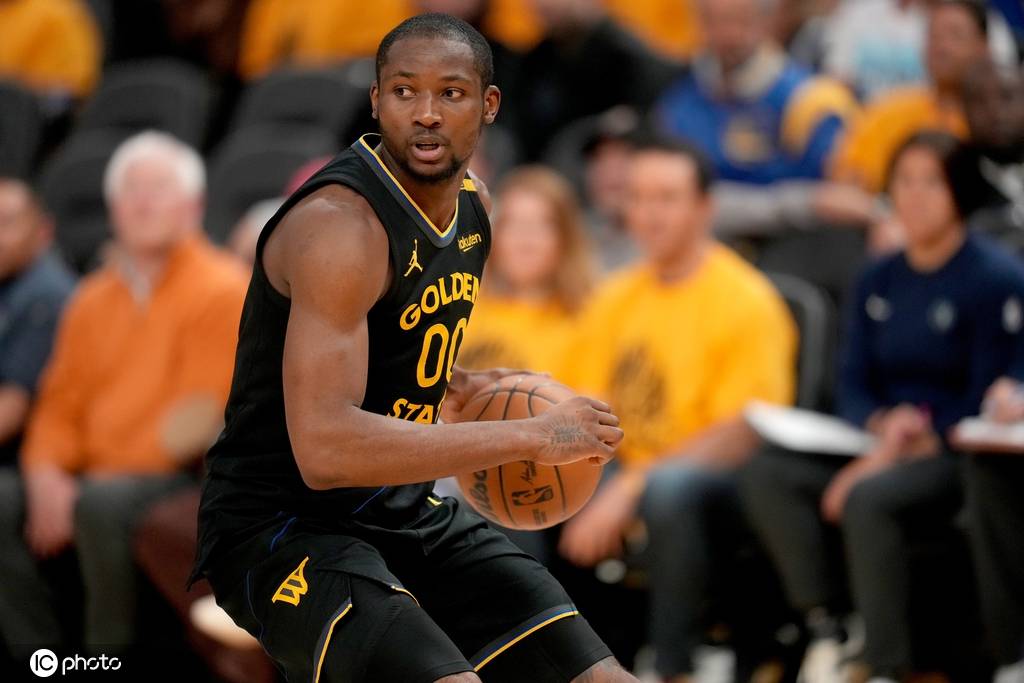 皇冠信用网代理如何注册_勇士开出3年7520美元合同+球队选项 遭库明加拒绝