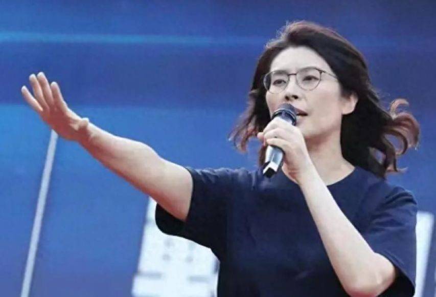 皇冠登3管理出租
_解放军进台海皇冠登3管理出租
,不到24小时,马英九开始追责,郑丽文摊牌两岸关系!赖清德已经退无可退