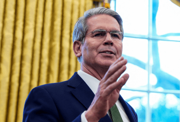 皇冠信用网开户
_外交部宣布重大消息皇冠信用网开户
,特朗普主动打电话给中方,不到24小时,美财长坦言:中美永远是竞争对手