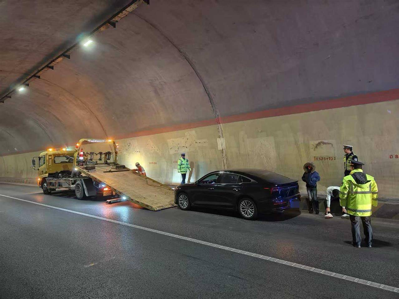 世界杯皇冠信用开户_高速狂奔490公里司机退车退款并获赔世界杯皇冠信用开户，回应“自导自演”质疑：没谁敢这样玩命，会公布调查结果