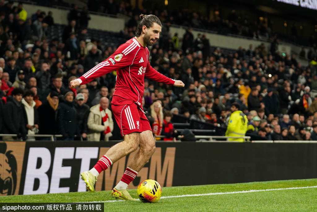 皇冠信用网会员开户_观战台:曼联恶战纽卡+切尔西火拼维拉 曼城冲八连胜