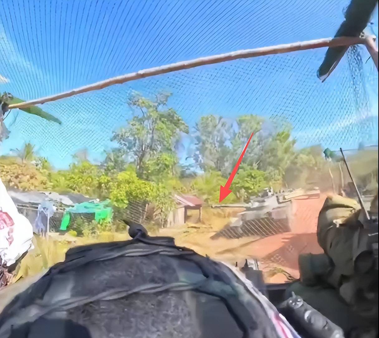 皇冠信用网代理申请_神仙打架了!泰国VT-4坦克与柬军40火对轰皇冠信用网代理申请,结局让所有人意想不到