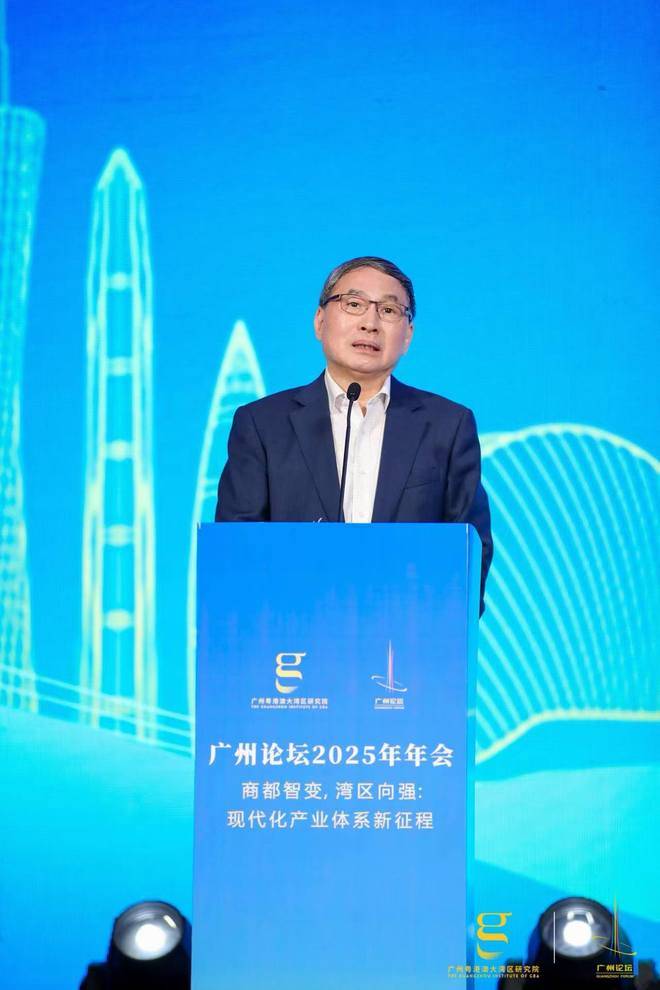 外围买球app十大平台_郑永年:建议改革人才评估标准外围买球app十大平台,“希望以后有一半院士来自企业”