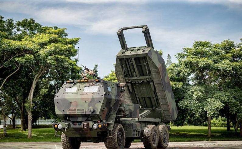 皇冠体育App下载_中国解放军释重磅信号!歼20首次亮剑台海皇冠体育App下载,将打瘫台军海马斯远火