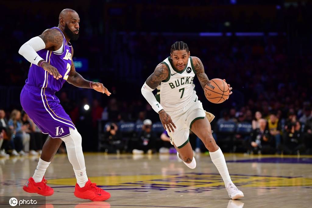 皇冠登一登二登三区别_老詹26+10东契奇24分&6犯 字母21分雄鹿送湖人两连败