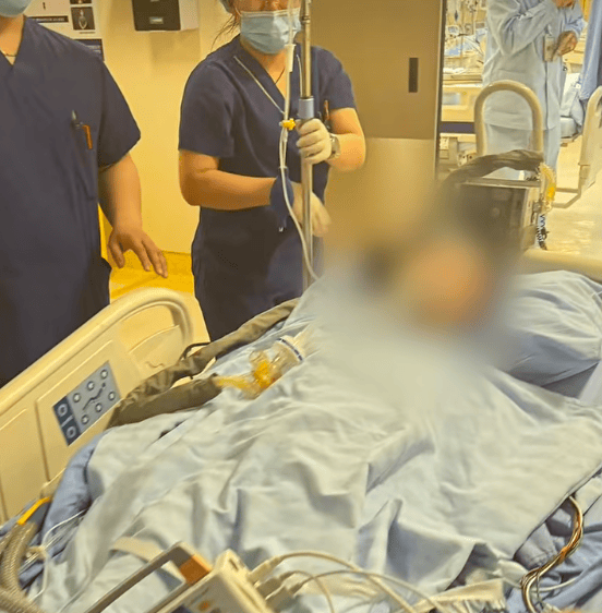 皇冠登录地址_江苏徐州一18岁女生上午做双眼皮皇冠登录地址，下午隆鼻手术麻醉后休克昏迷一周，家属：“被朋友骗去做手术，网贷了4万”，美容院否认