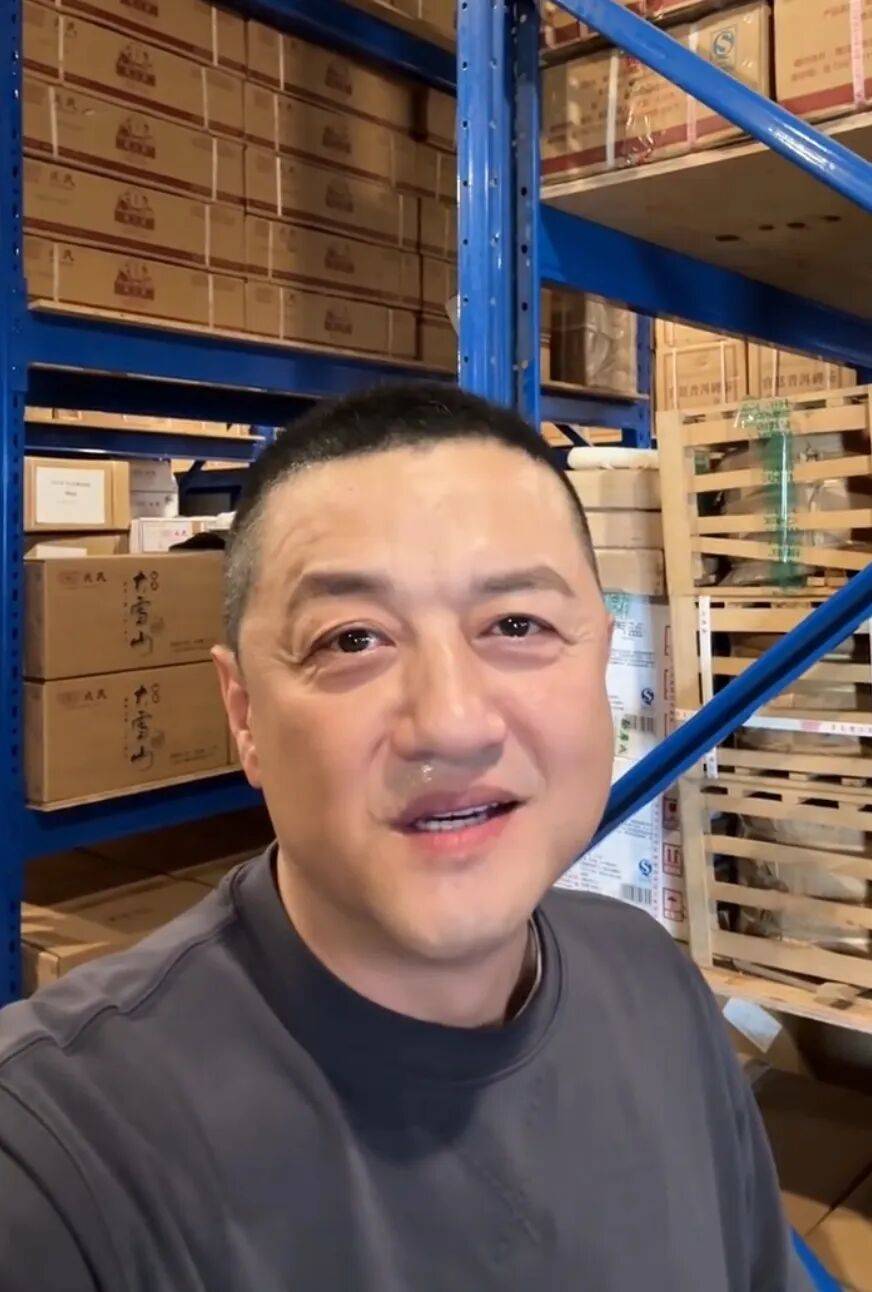 正版皇冠信用开户_李亚鹏喊话张雪:虽然我们俩不认识正版皇冠信用开户,但是你的话我信,请拍卖冠军车时通知一声,我一定号召身边朋友支持